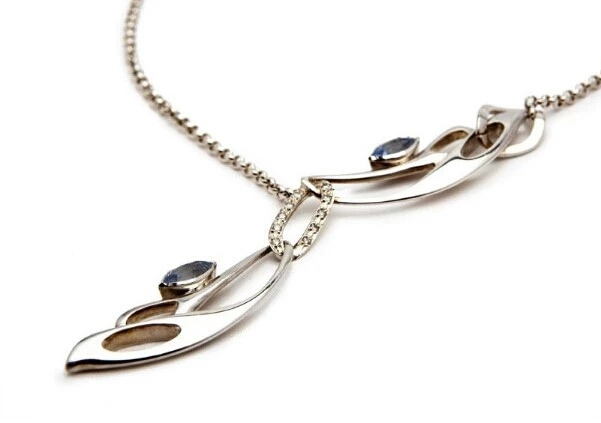 Jewellery and Silversmithing 珠寶與貴金屬