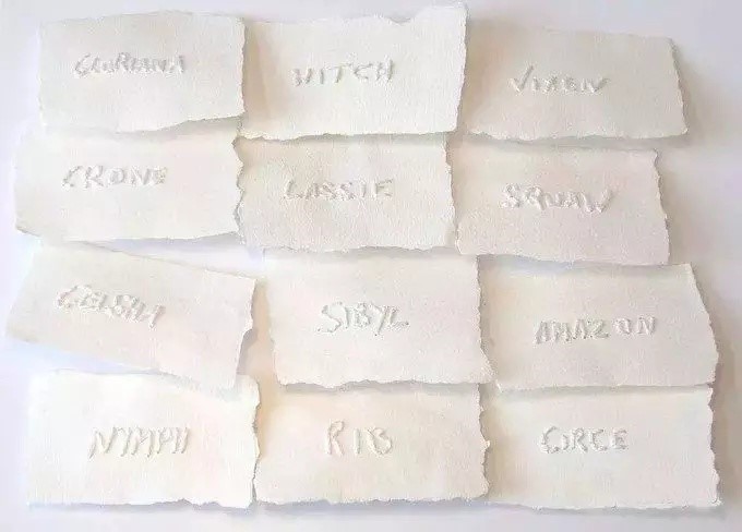 《白色謊言》,紙、棉線、鋼 ,Jivan Astfalck