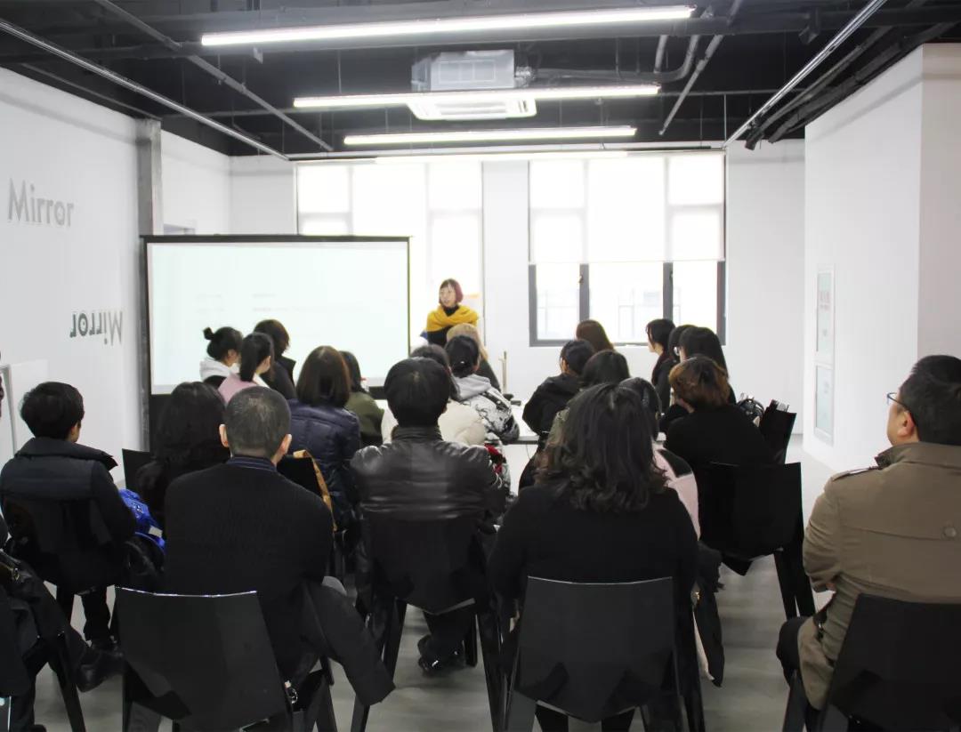 10: 00 教學主管向大家介紹考試流程