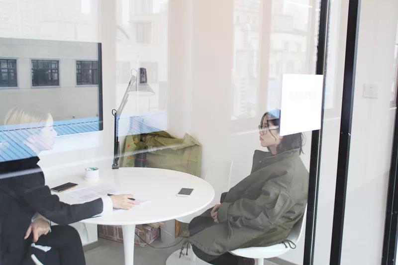 11: 30 英語一對一面試