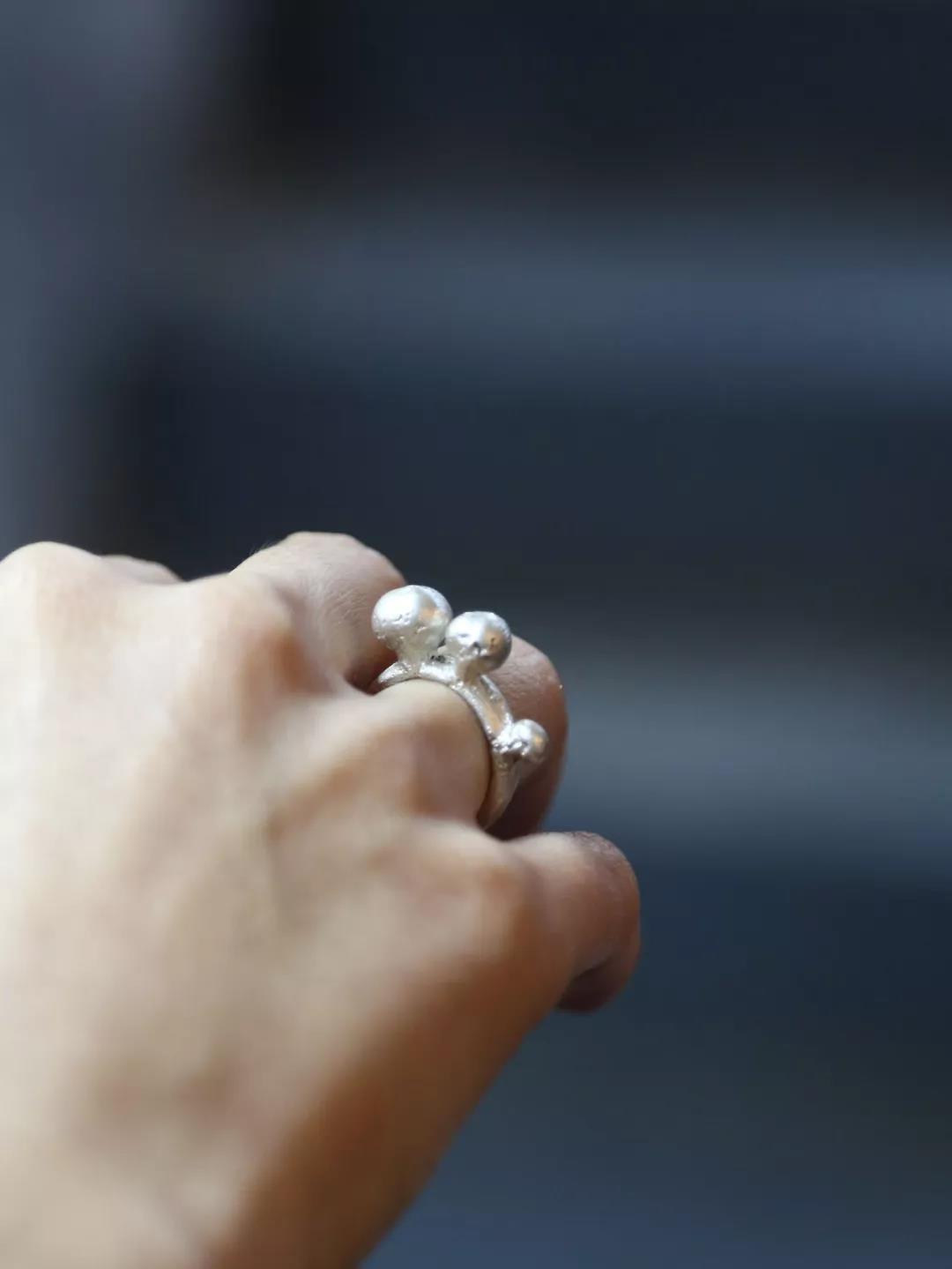 學(xué)員們都發(fā)揮了巧思,制作出專屬于自己的首飾物件