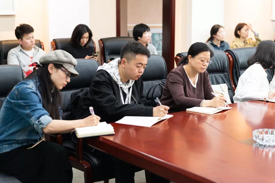 姜節(jié)泓教授在南京師范大學(xué)舉行了一場(chǎng)學(xué)術(shù)講座