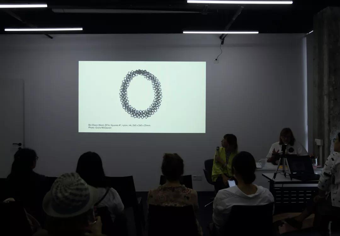 Bin在講座中詳細分享了個人作品的靈感來源