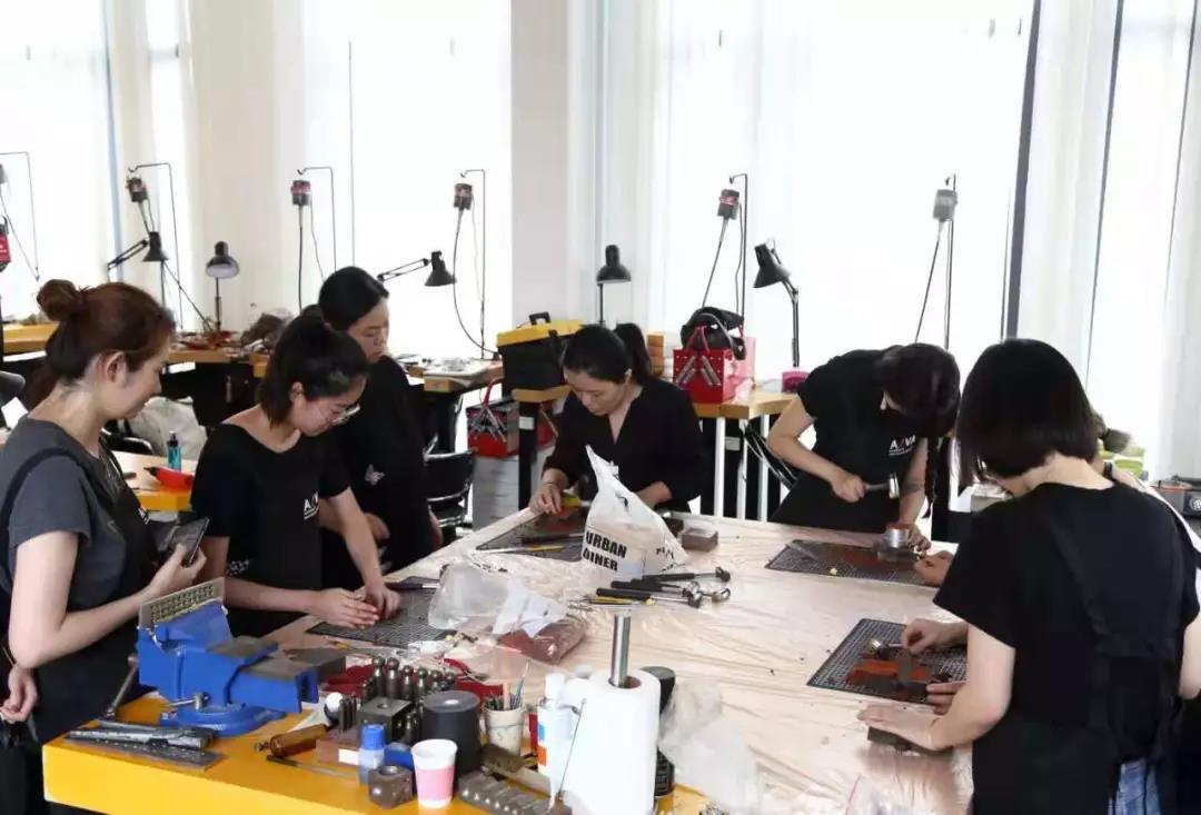 AIVA砂鑄工坊現(xiàn)場