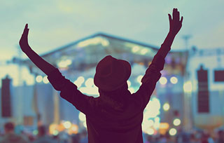 直播回顧 | ?？佳悠冢囆g生升學如何不耽誤？招生官給大家劃了這些重點！