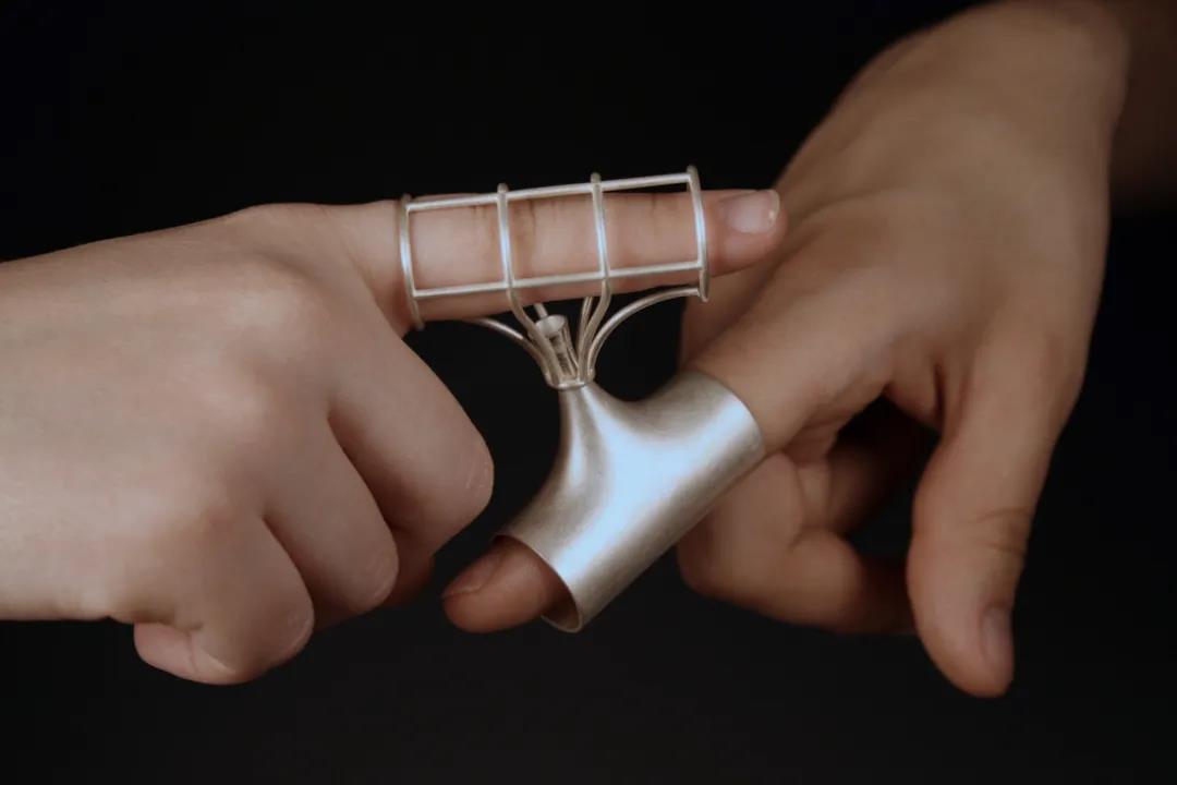 Interconnection sterling silver