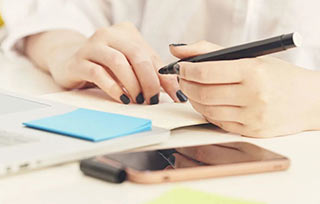 倫藝4-6月將推出免費藝術(shù)網(wǎng)課，手把手教你申請步驟！