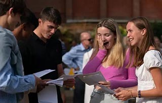 一文搞懂A-Level：藝術(shù)與設(shè)計（Art and Design）評分，到底誰說了算？