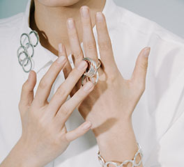 倪晨 珠寶與金屬（MA） - 英國皇家藝術(shù)學(xué)院