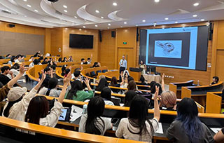 【BCU名師中國行回顧】Andrew Kulman教授：用幽默與創(chuàng)意點(diǎn)亮設(shè)計之光，深度解析